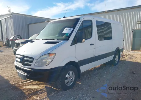 2013 Mercedes-Benz Sprinter 2500 Normal Roof из США, поврежденный, VIN WD4PE7CC8D5740215